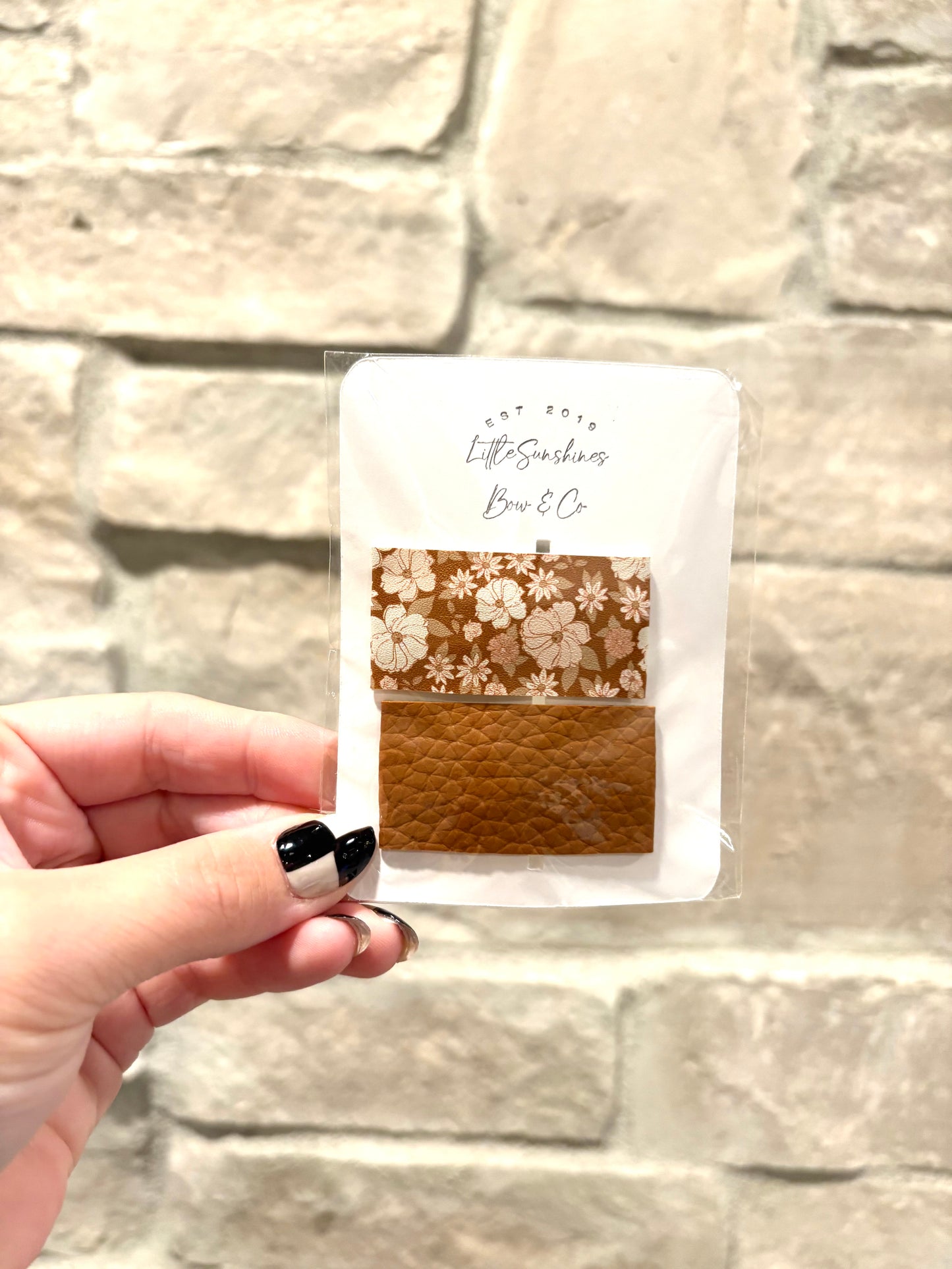 Vintage  Floral and Camel Hair Clip Pack